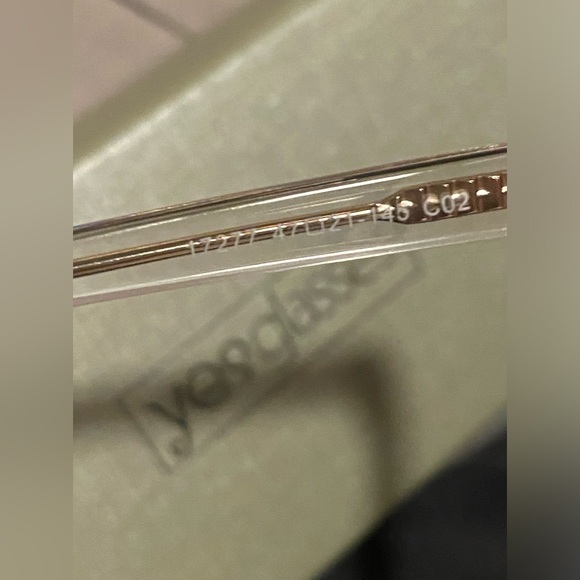 BRAND NEW YESGLASSES SUNGLASSES WITH CLEAR FRAMES AND PINK NO RX LENSES - Picture 9 of 11